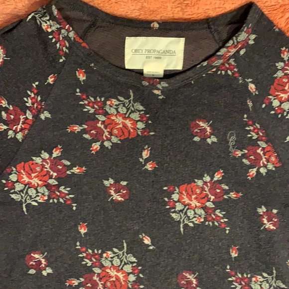 Obey Propaganda long sleeved shirt floral dark grey/black SZ small - Picture 2 of 6